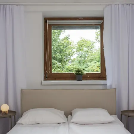 شقة Old Town Loft - 7 Bedroom - By Upstairs كراكوفيا