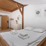 Daire Old Town Loft - 7 Bedroom - By Upstairs