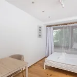 Old Town Loft - 7 Bedroom - By Upstairs Daire *