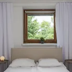Daire Old Town Loft - 7 Bedroom - By Upstairs Krakow