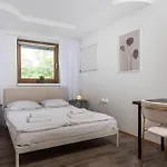 Old Town Loft - 7 Bedroom - By Upstairs Lägenhet *