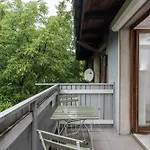 Old Town Loft - 7 Bedroom - By Upstairs Krakow