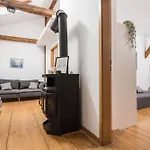 Old Town Loft - 7 Bedroom - By Upstairs Daire Krakow