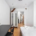 Old Town Loft - 7 Bedroom - By Upstairs Lägenhet