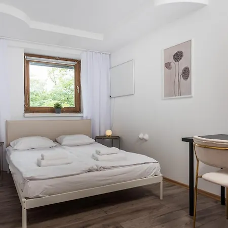 Old Town Loft - 7 Bedroom - By Upstairs Διαμέρισμα *