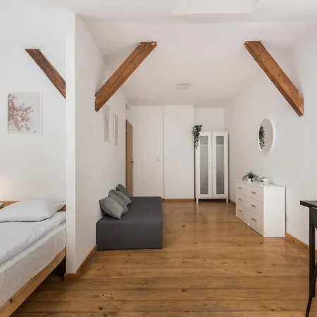 Διαμέρισμα Old Town Loft - 7 Bedroom - By Upstairs *