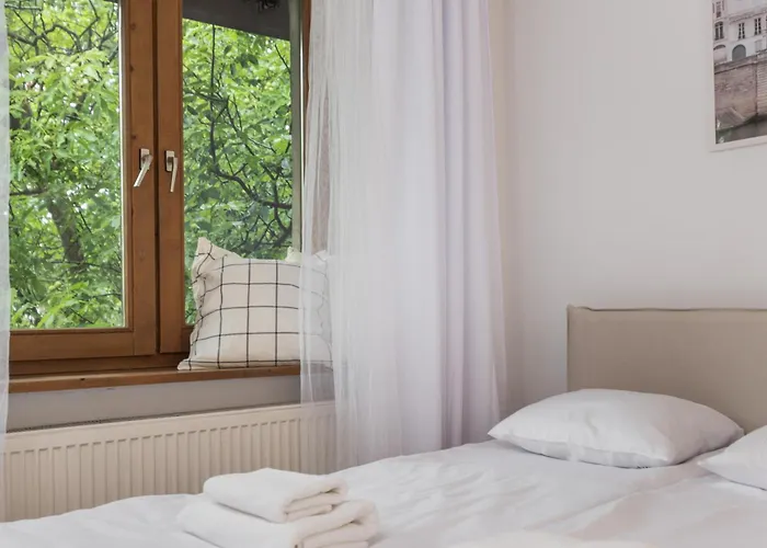 Old Town Loft - 7 Bedroom - By Upstairs Daire *