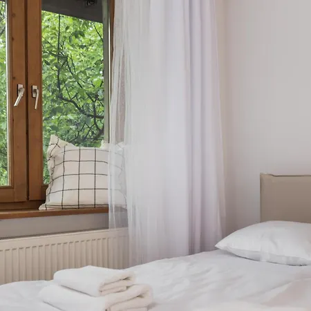 Old Town Loft - 7 Bedroom - By Upstairs Appartement *